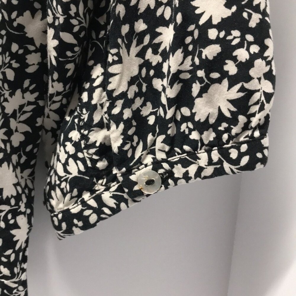 DR2 by Daniel Rainn Black & White Print 3/4 Sleeve Blouse w/ Front Tie Tassels - Picture 9 of 12